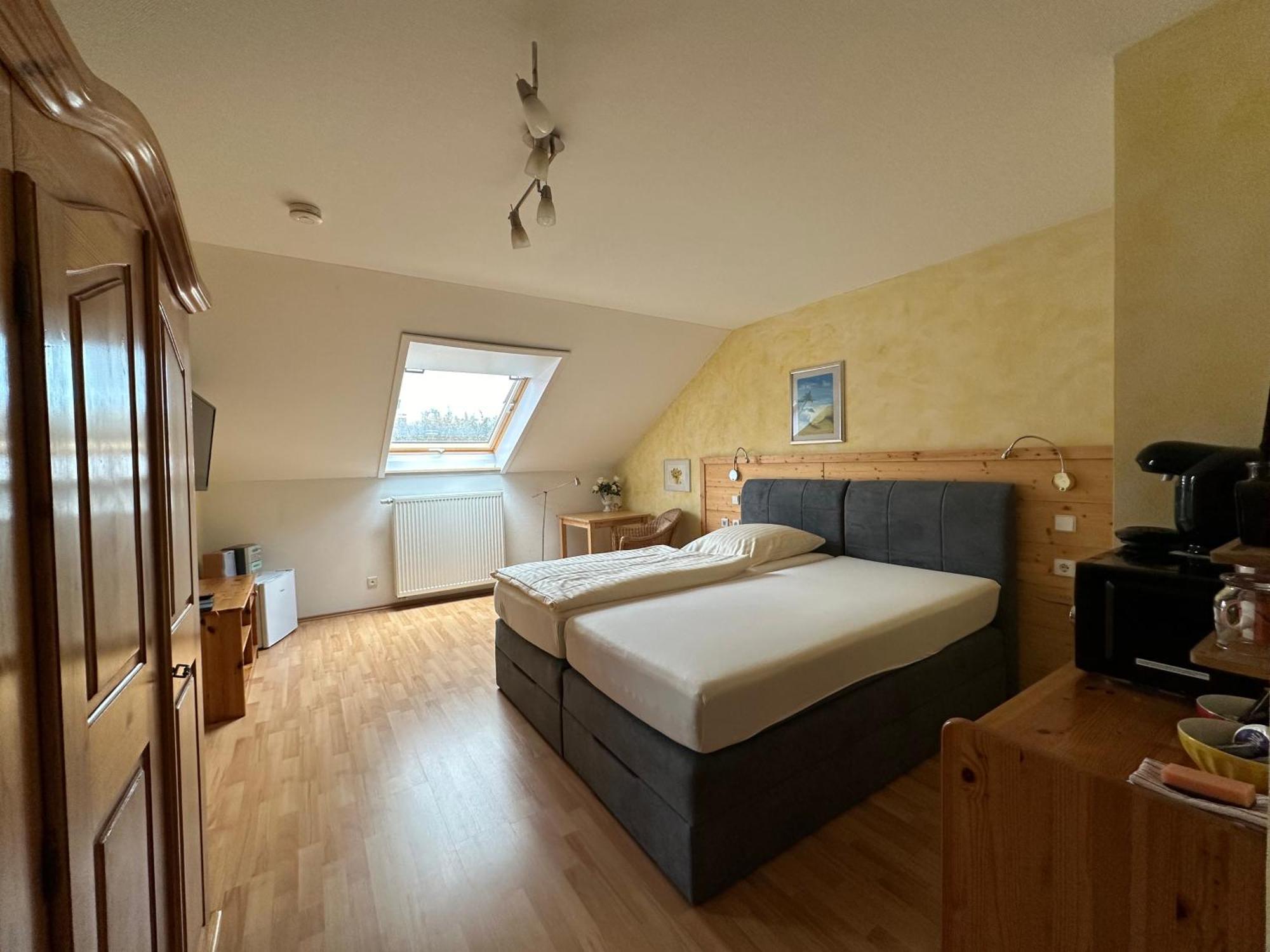 Pension Schramm Karlsruhe Luaran gambar